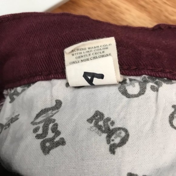 RSQ Malibu burgundy shorts - Picture 5 of 6